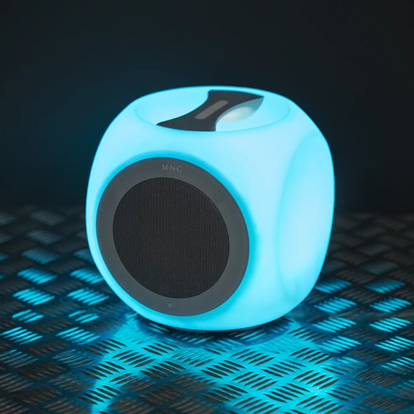 M.N.C. Chill Cube bluetooth hangszóró - hordozható, színváltós, vízálló
