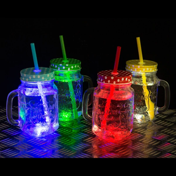 Globiz 57160F Világító LED-es party pohár - 450 ml - 4 féle tetővel